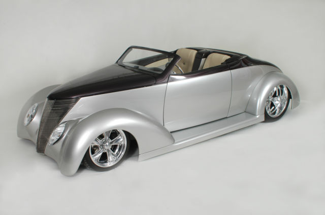 1937 Ford coupe Convertible