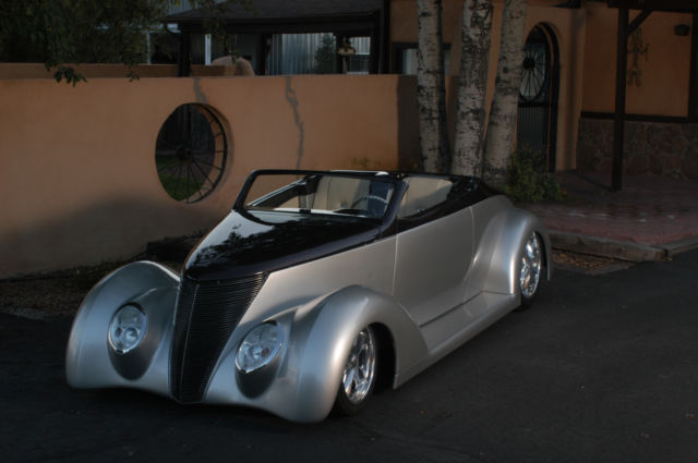 1937 Ford coupe Convertible