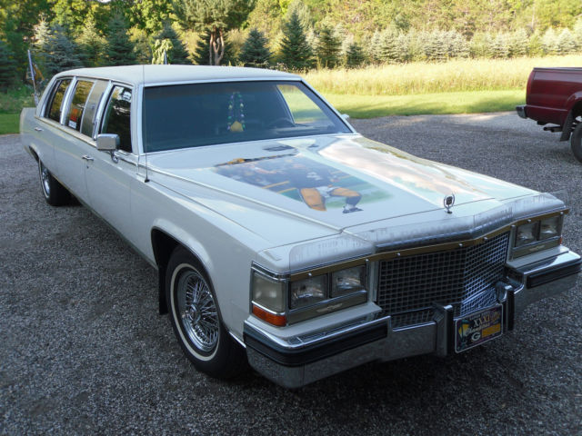 1988 Gold Pearl Cadillac Fleetwood Limousine