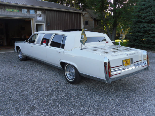 1988 Gold Pearl Cadillac Fleetwood Limousine