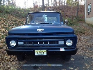 1961 USAF Blue & White Ford F-100 Standard Cab Pickup