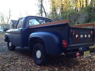 1961 USAF Blue & White Ford F-100 Standard Cab Pickup