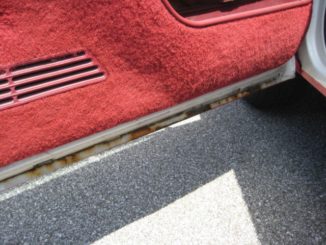 1990 White/red Chevrolet C/K Pickup 1500 Standard Cab Pickup