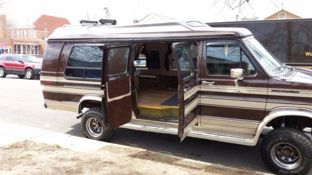 1989 Brown Ford E-Series Van Van Camper