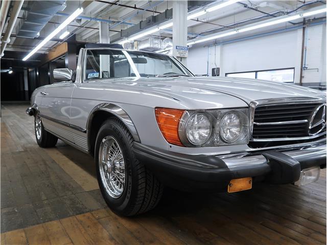 1985 Silver Mercedes-Benz SL-Class Convertible