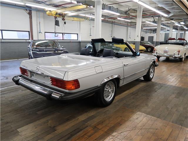 1985 Silver Mercedes-Benz SL-Class Convertible