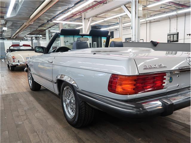 1985 Silver Mercedes-Benz SL-Class Convertible