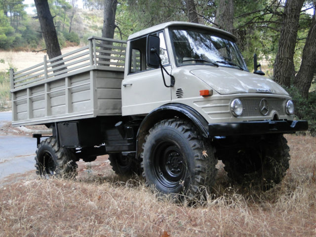 19810000 beize-green Mercedes-Benz Other