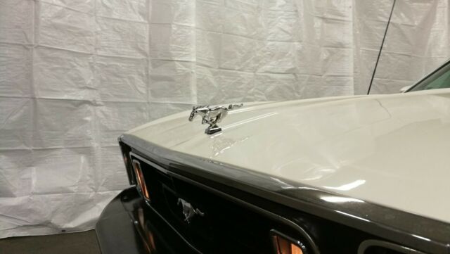 1973 White Ford Mustang Coupe