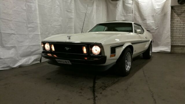 1973 White Ford Mustang Coupe