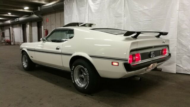 1973 White Ford Mustang Coupe