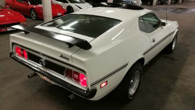 1973 White Ford Mustang Coupe