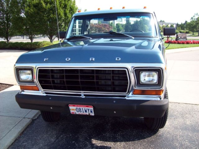 1979 Blue Ford F-250 Standard Cab Pickup