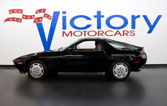 1984 Black Porsche 928 Coupe