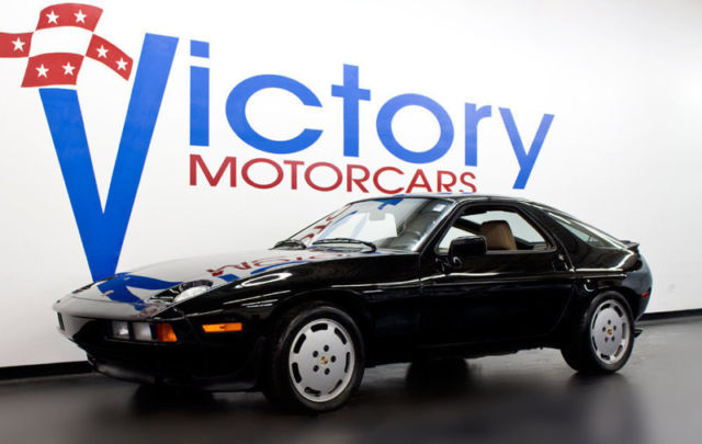 1984 Black Porsche 928 Coupe