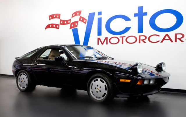 1984 Black Porsche 928 Coupe