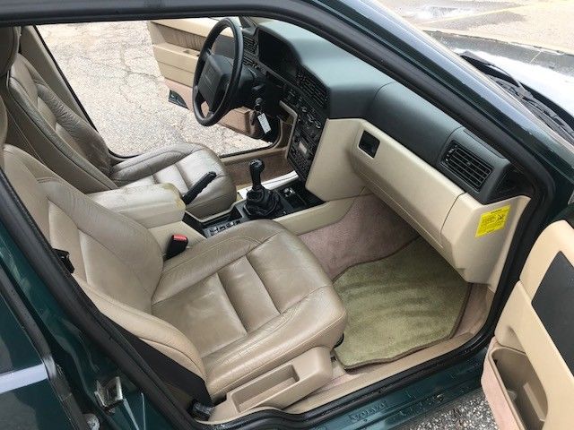 1994 Green Volvo 850 Wagon