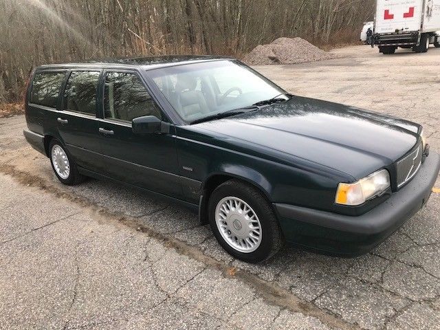 1994 Green Volvo 850 Wagon