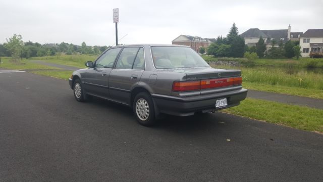 1990 Gray Honda Civic Sedan
