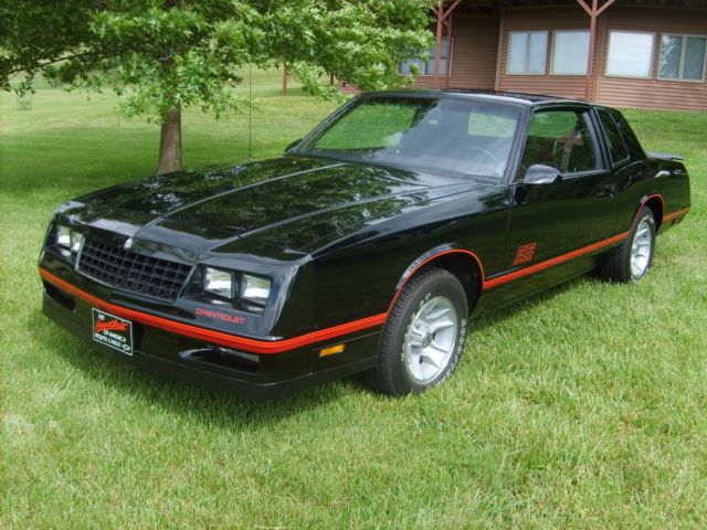1987 Black Chevrolet Monte Carlo Coupe