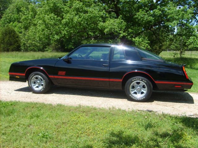 1987 Black Chevrolet Monte Carlo Coupe