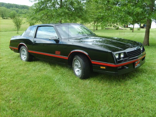 1987 Black Chevrolet Monte Carlo Coupe