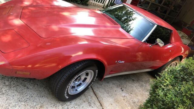 1976 Red Chevrolet Corvette Coupe