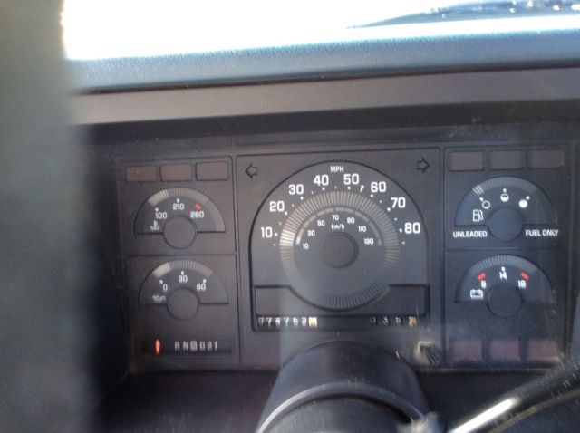 1988 Blue/silver Chevrolet C/K Pickup 1500