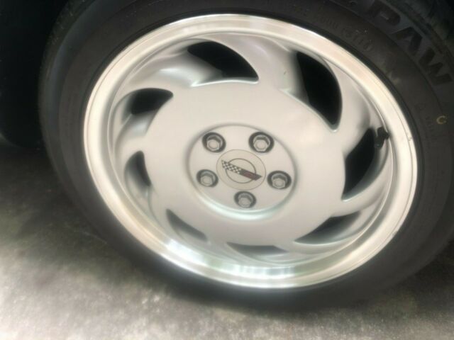 1992 Polo green Chevrolet Corvette Coupe