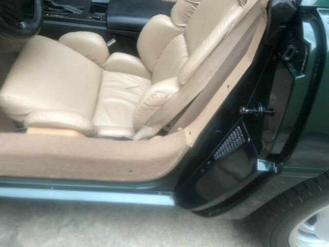 1992 Polo green Chevrolet Corvette Coupe