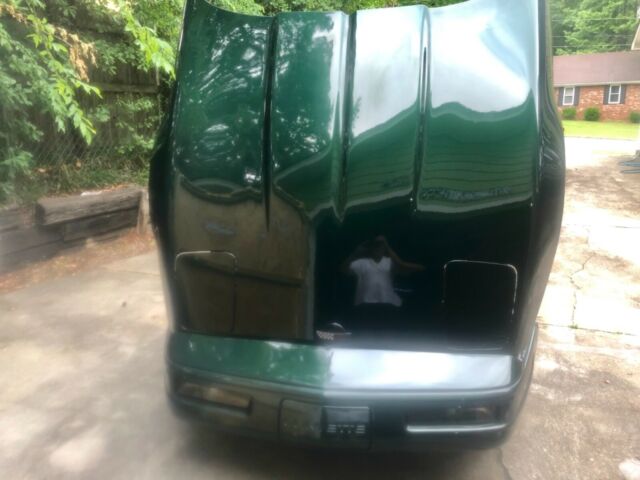 1992 Polo green Chevrolet Corvette Coupe