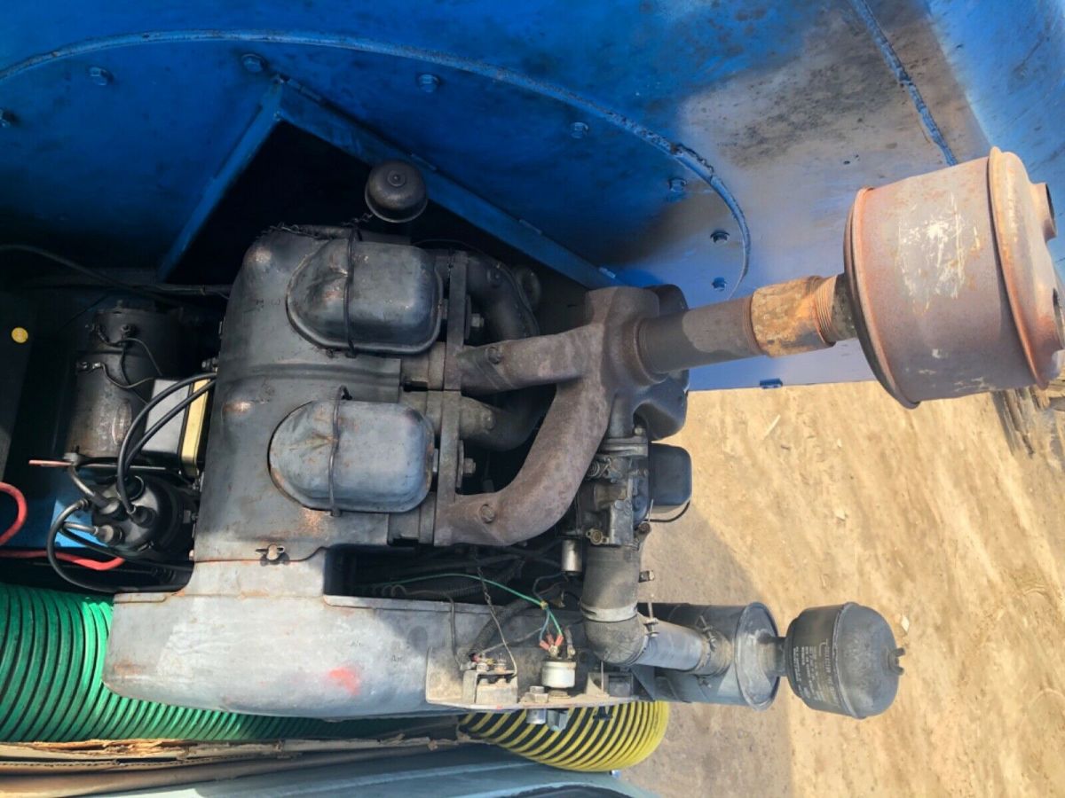 1959 Blue Ford F-350 Custom cab