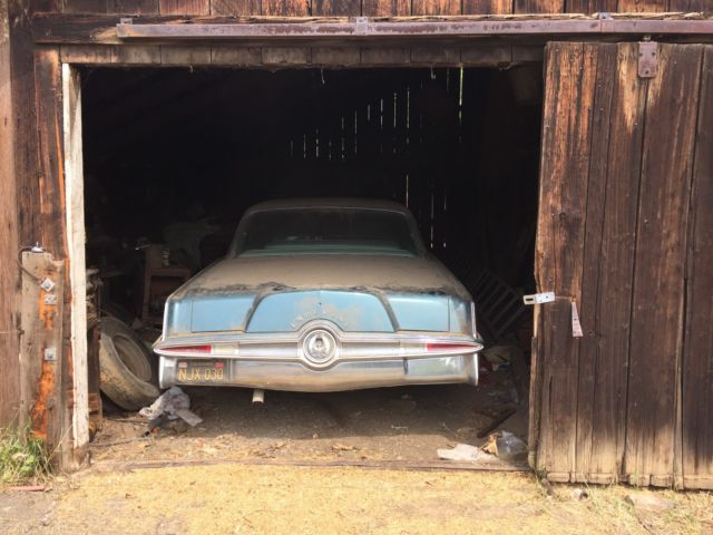 1965 Blue matalic Chrysler Imperial Sedan 