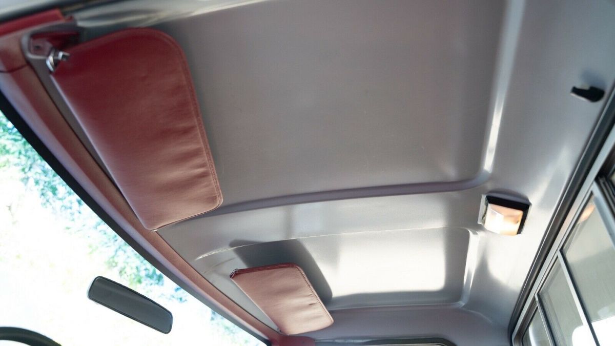 1981 Silver Ford F-150 Standard Cab Pickup