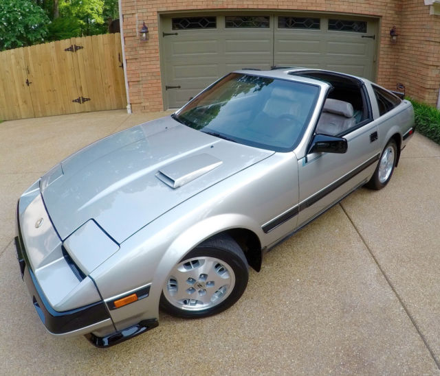 1984 Silver Nissan 300ZX