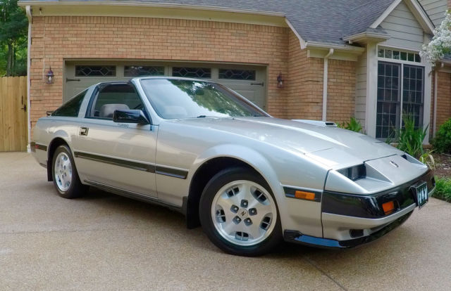 1984 Silver Nissan 300ZX