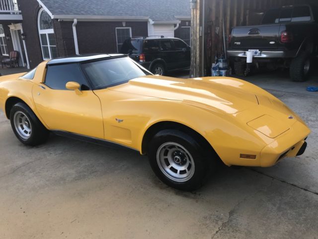 1979 Yellow Chevrolet Corvette Coupe