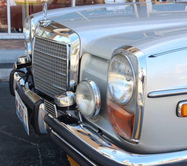 1973 Silver Mercedes-Benz 280C Coupe