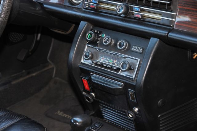 1973 Silver Mercedes-Benz 280C Coupe