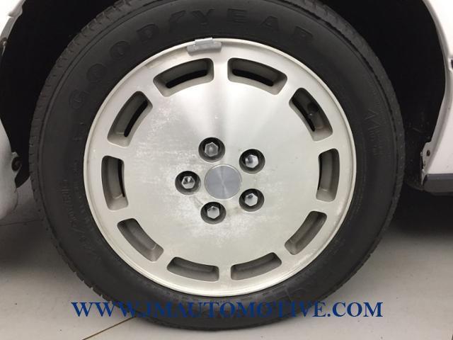 1986 White Ford Mustang Coupe