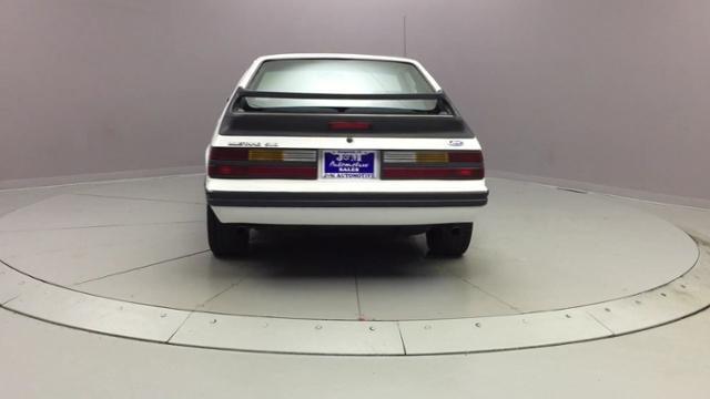 1986 White Ford Mustang Coupe