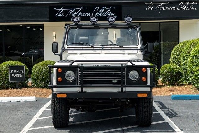 1994 White Land Rover Defender SUV