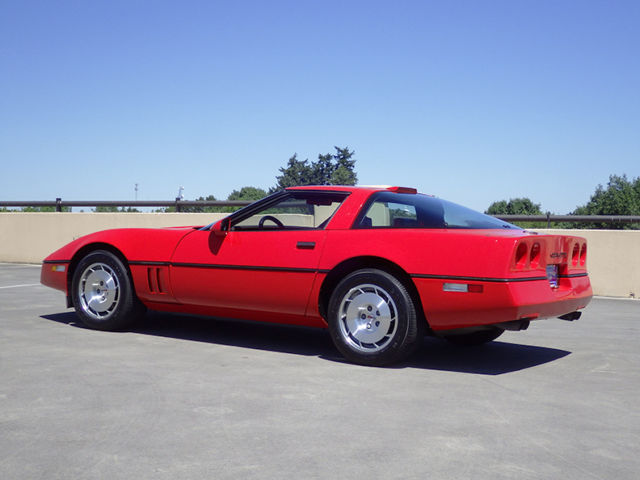 1986 Red Chevrolet Corvette Coupe