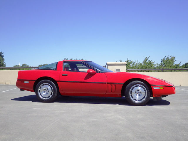 1986 Red Chevrolet Corvette Coupe