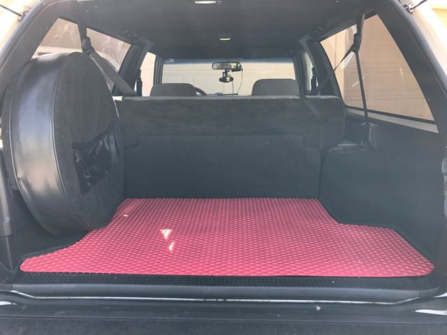 1992 White GMC Typhoon SUV