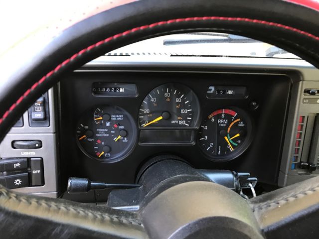 1992 White GMC Typhoon SUV