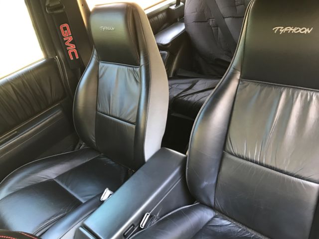 1992 White GMC Typhoon SUV