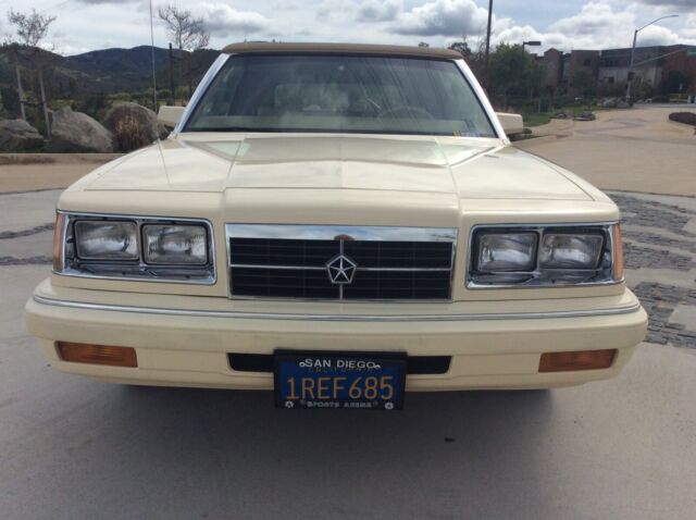 1986 Light Ivory Cream Dodge 600 Convertible