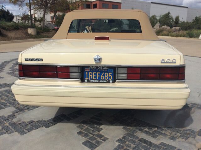 1986 Light Ivory Cream Dodge 600 Convertible