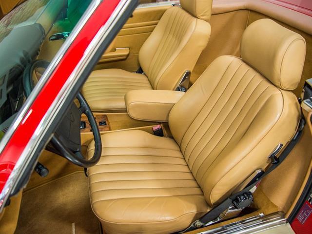 1989 Red Mercedes-Benz 560-Class 560 SL --